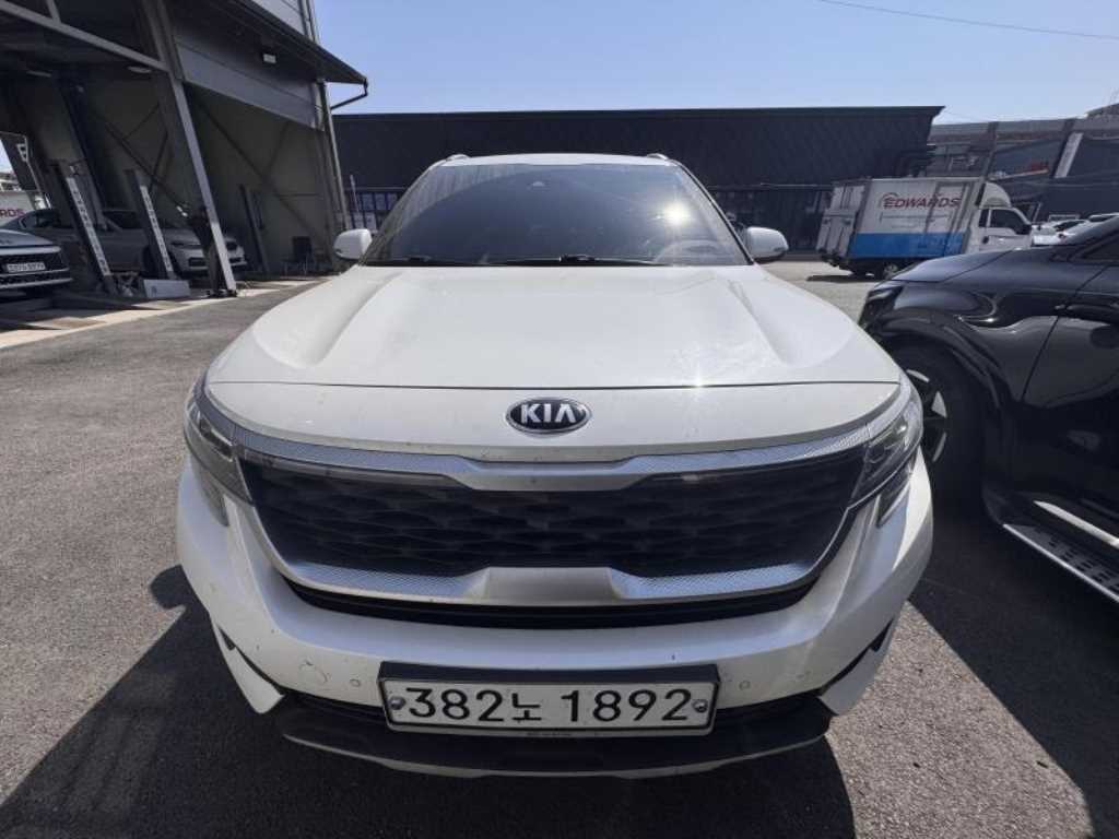 KIA Seltos 2020 Blanco - Importación desde Corea - HF Imports Iquique - Foto 1