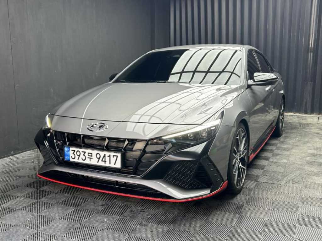 HYUNDAI Avante - Vista 3