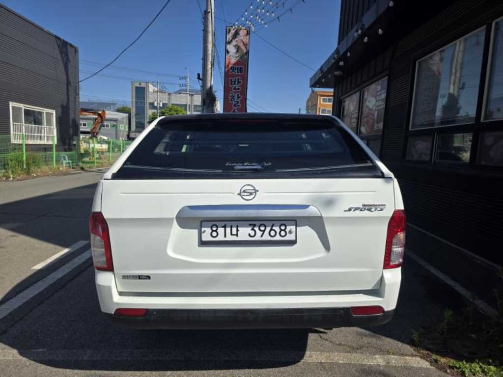 Ssangyong Korando - Vista 4