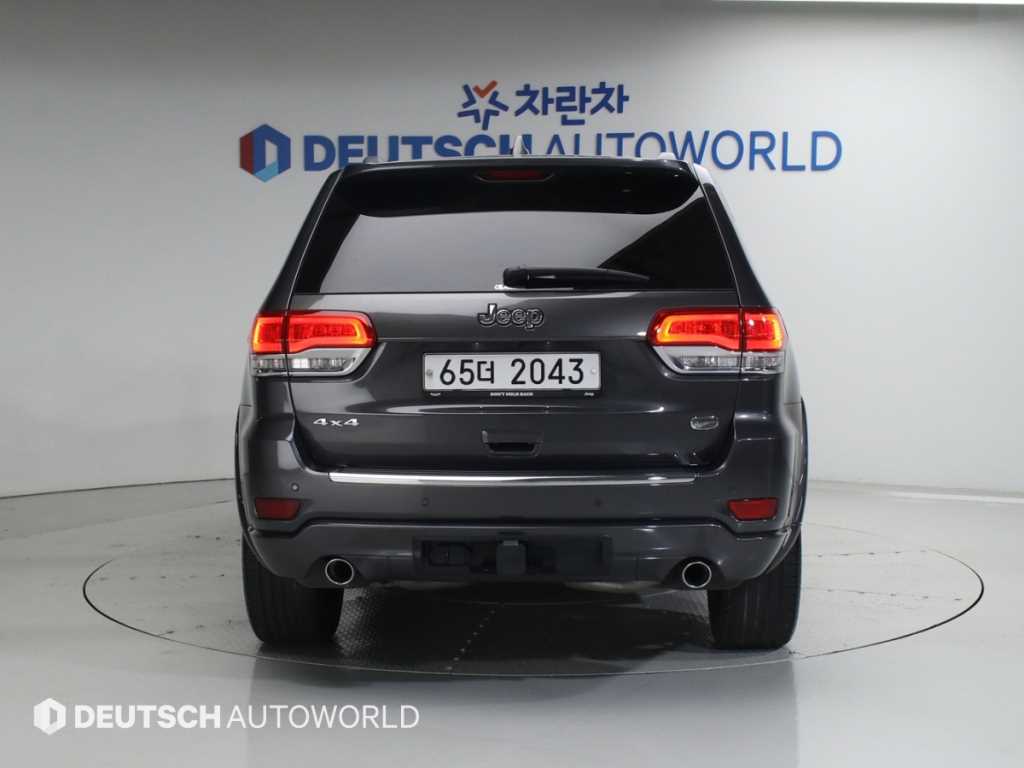 Jeep Cherokee - Vista 4