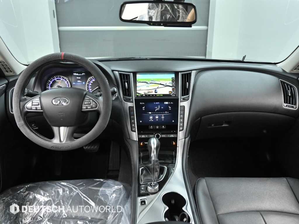 Infiniti Q - Vista 7