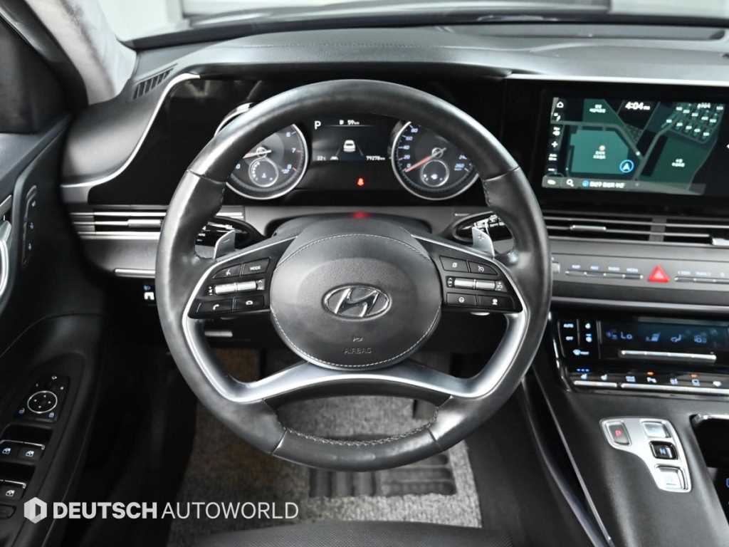 HYUNDAI Grandeur - Vista 12