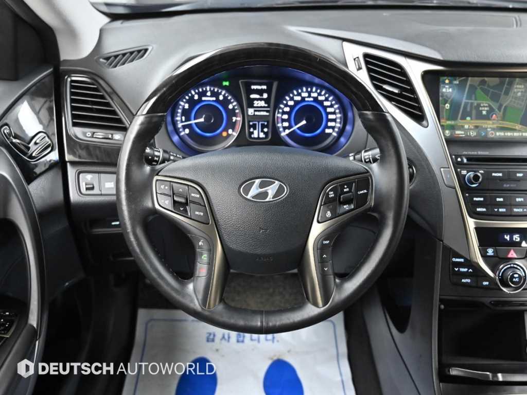 HYUNDAI Grandeur 2014 Negro - Importación desde Corea - HF Imports Iquique - Foto 13