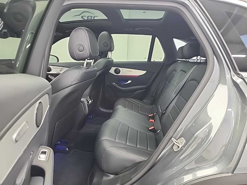 Mercedes Benz GLC Class - Vista 12