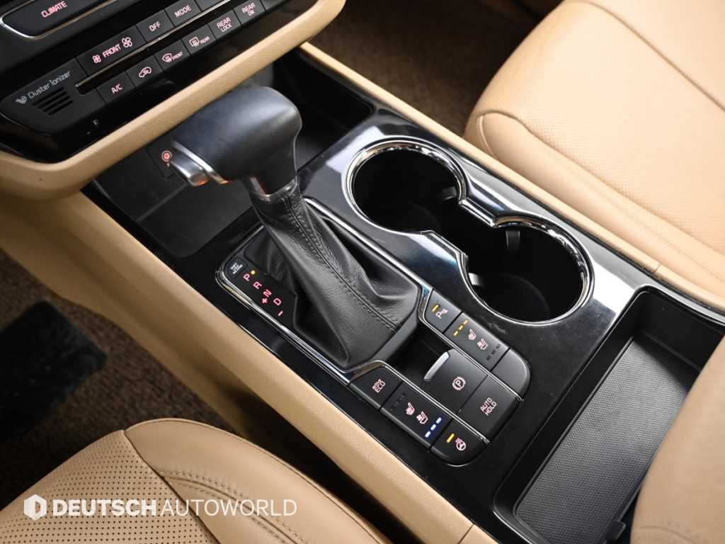 KIA Carnival - Vista 9