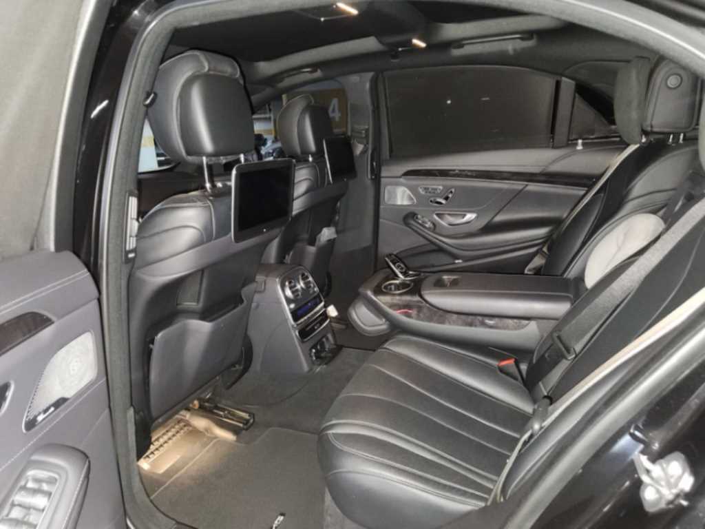 Mercedes Benz S Class - Vista 5