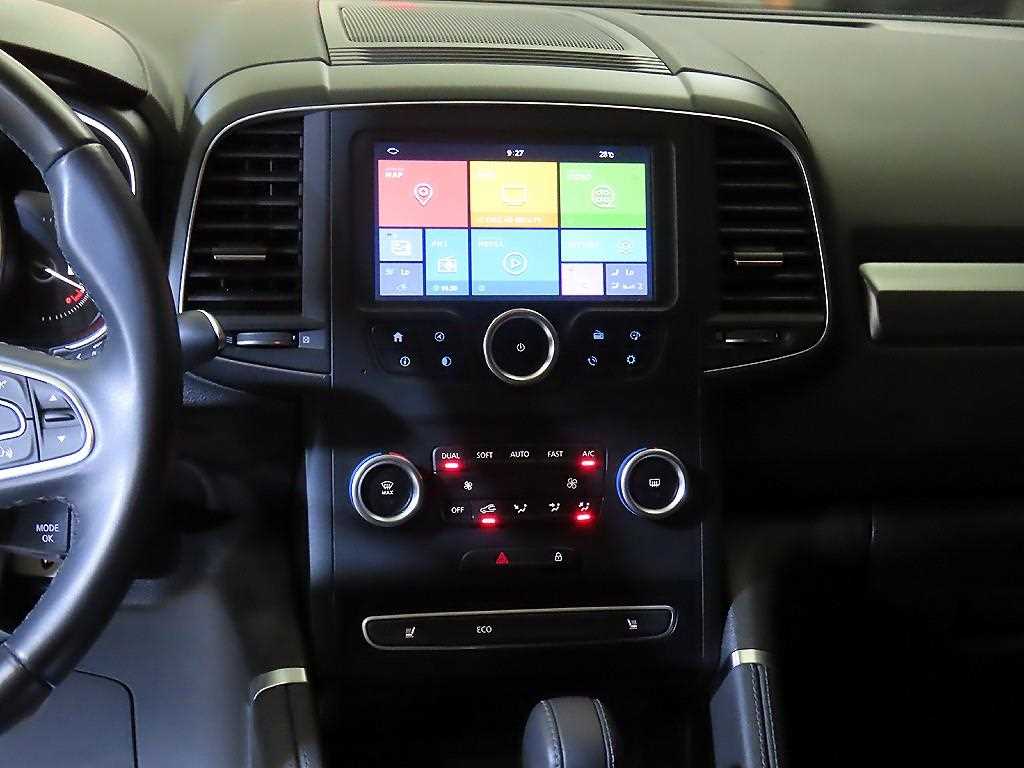 SAMSUNG QM6 - Vista 11