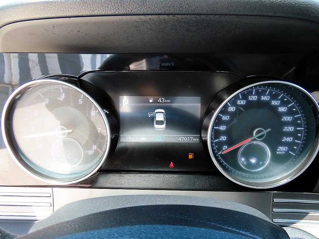 HYUNDAI Grandeur - Vista 9