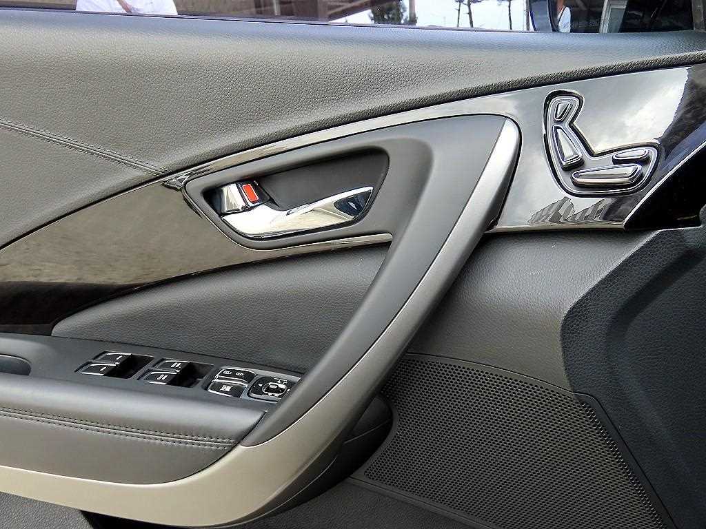 HYUNDAI Grandeur - Vista 11