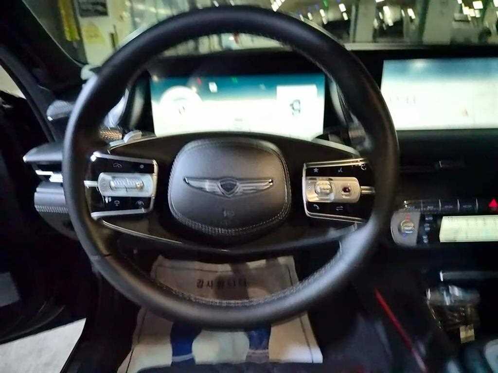Genesis G90 - Vista 8