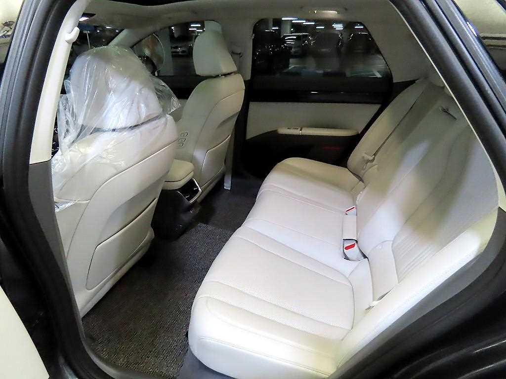 HYUNDAI Grandeur - Vista 7