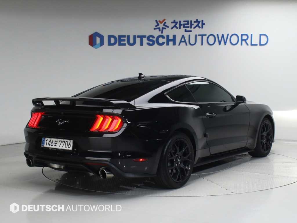 Ford Mustang - Vista 2