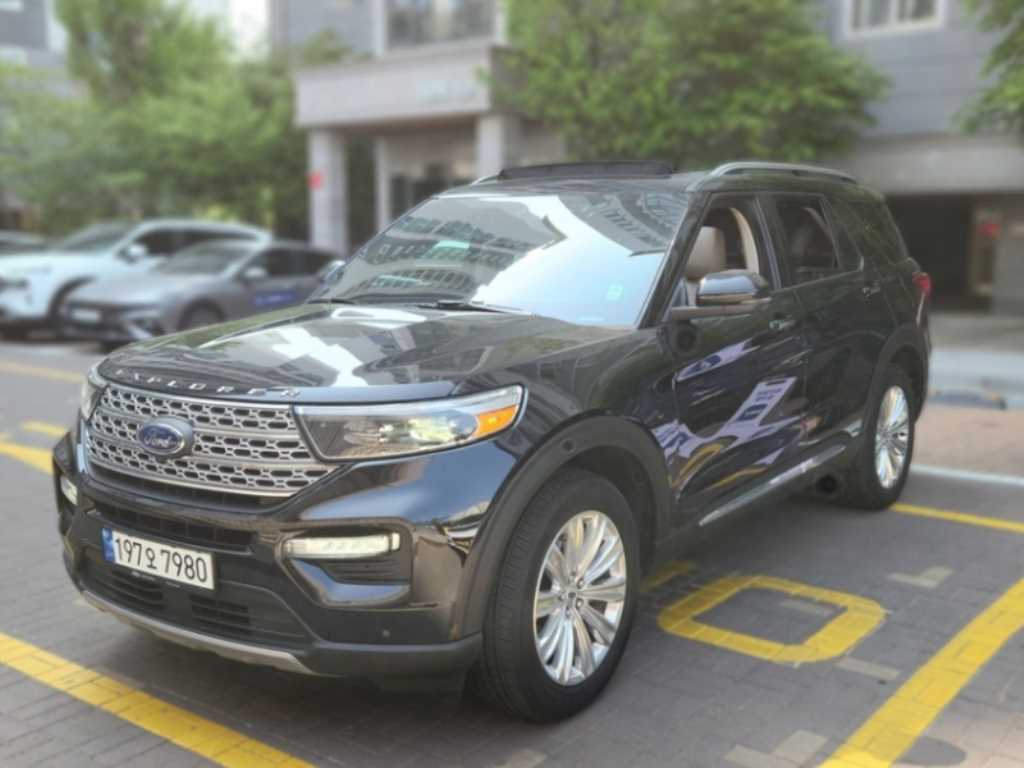 Ford Explorer 2022 Negro - Importación desde Corea - HF Imports Iquique - Foto 1