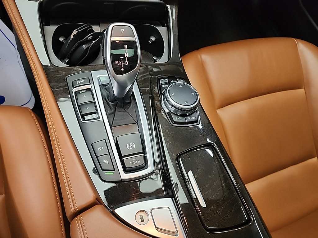 BMW 5 Series - Vista 8