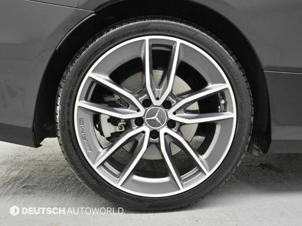 Mercedes Benz C Class - Vista 5