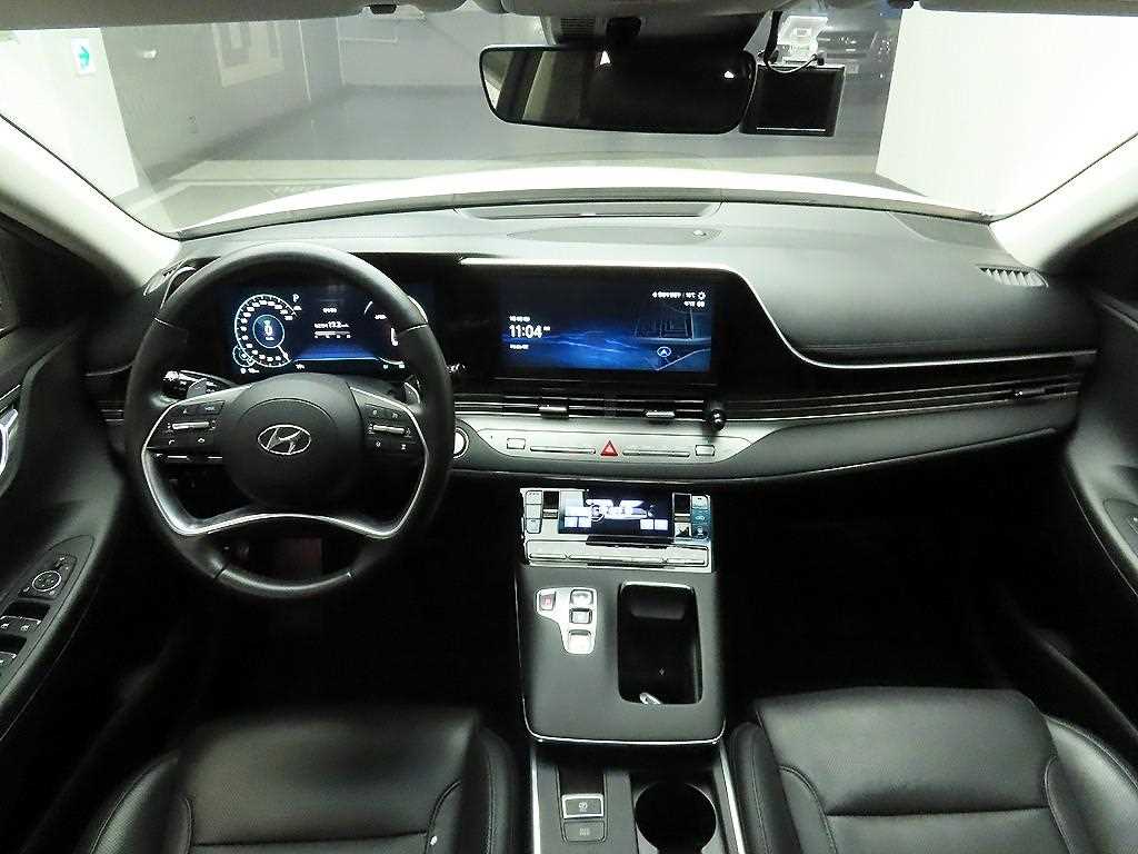 HYUNDAI Grandeur - Vista 8