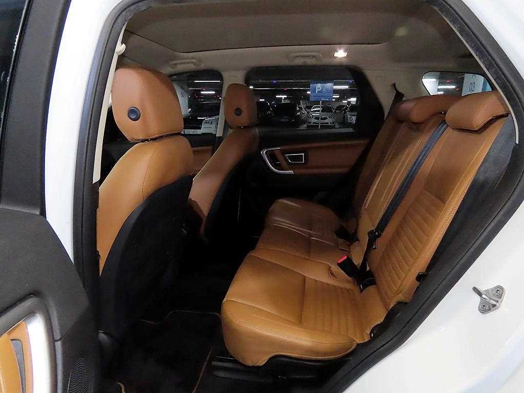 Land Rover Discovery Sports - Vista 7