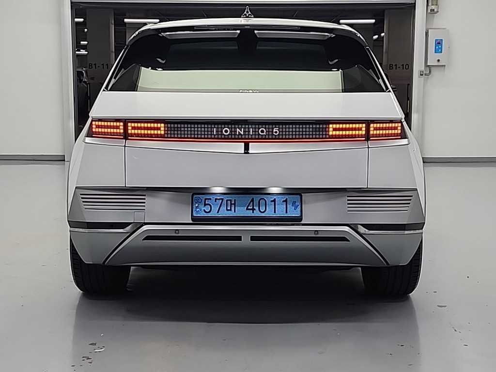 HYUNDAI Ioniq 5 - Vista 3