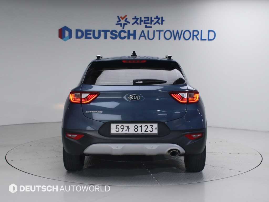 KIA Stonic - Vista 4