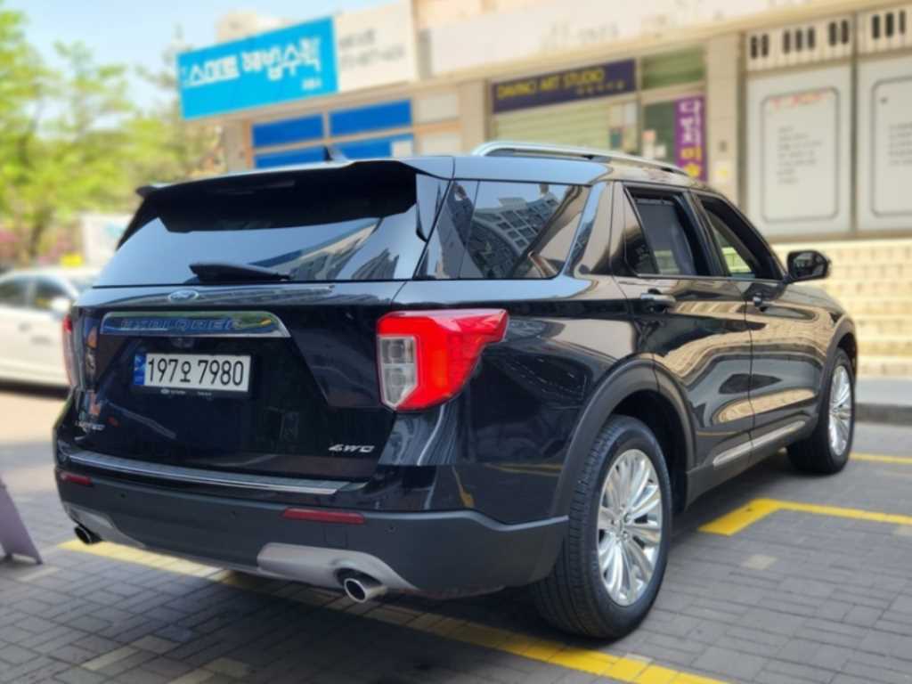 Ford Explorer - Vista 3
