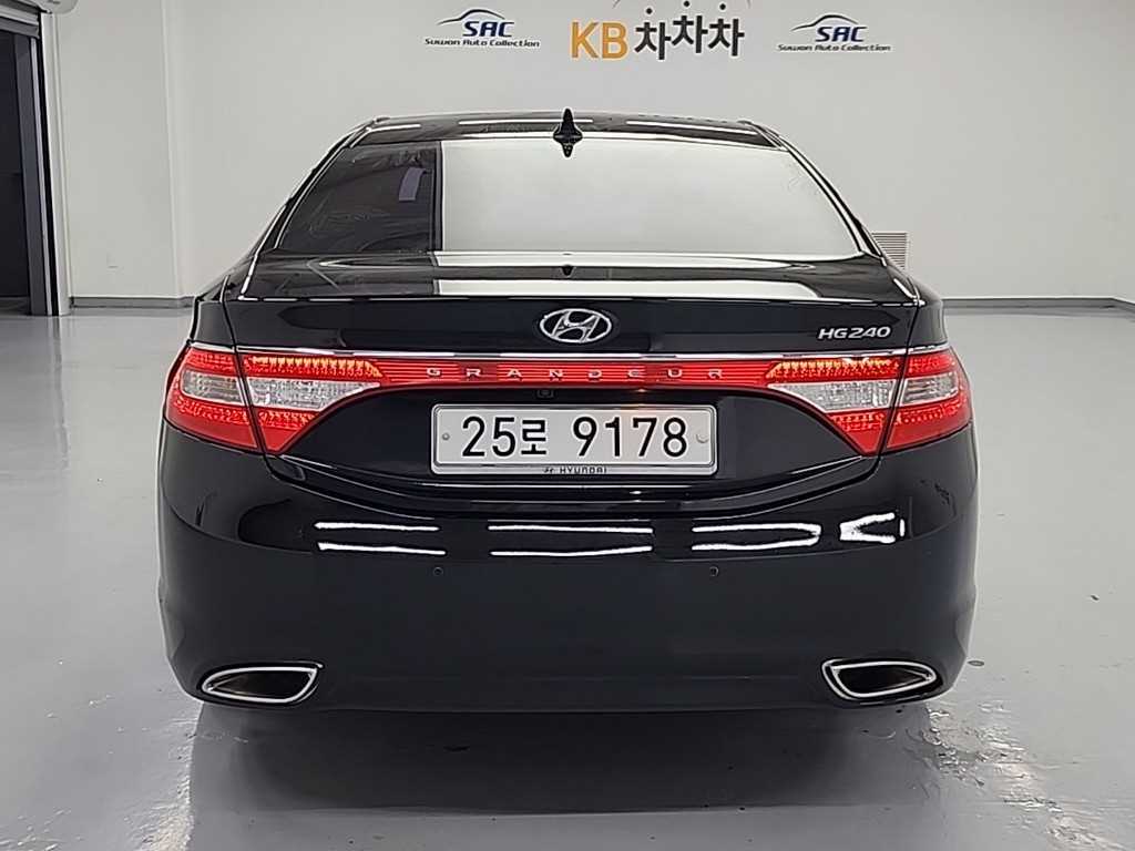 HYUNDAI Grandeur - Vista 3