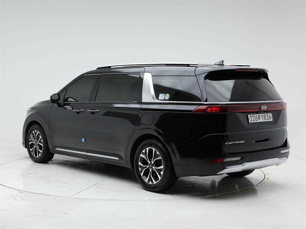 KIA Carnival - Vista 4