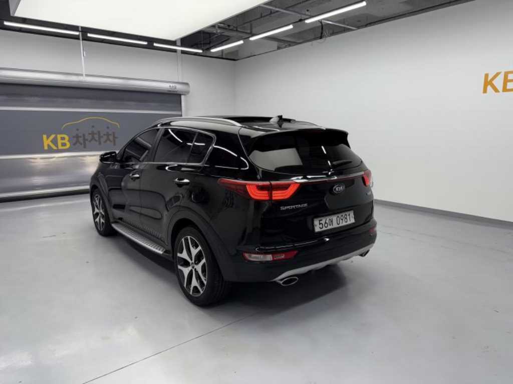 KIA Sportage - Vista 4