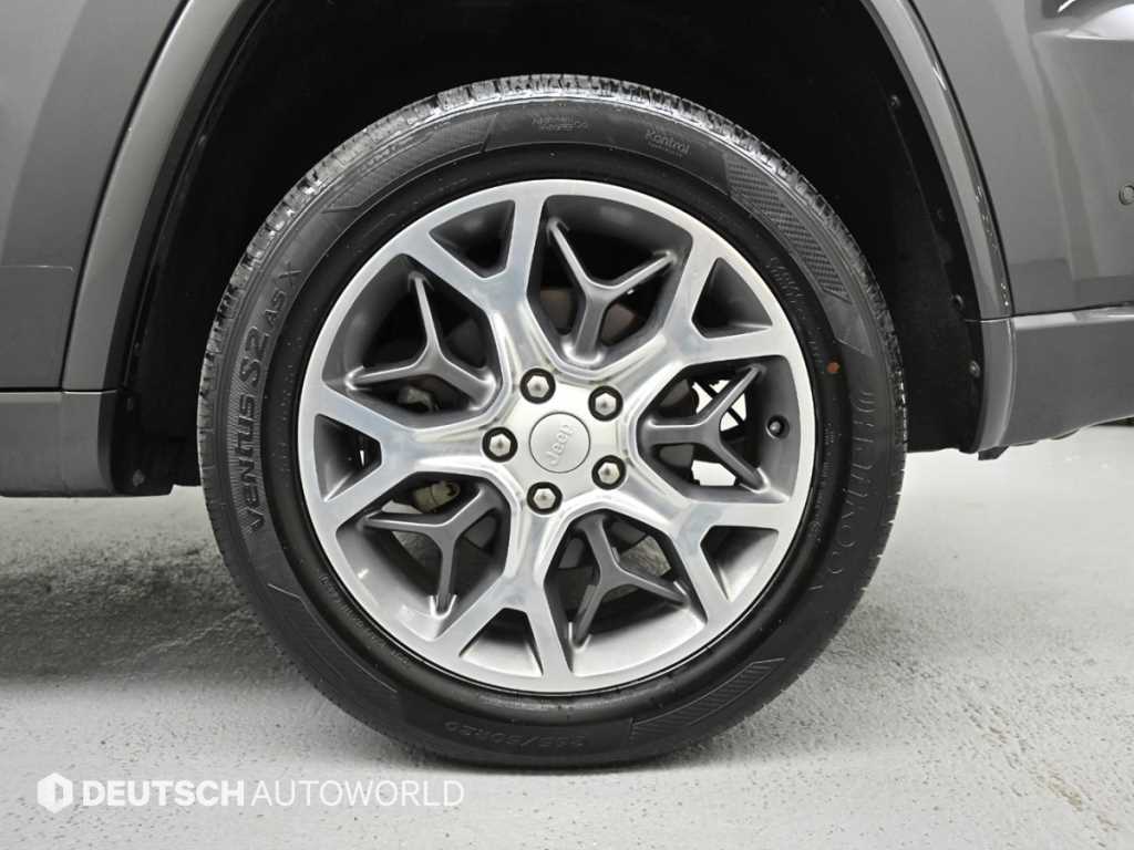 Jeep Cherokee - Vista 5