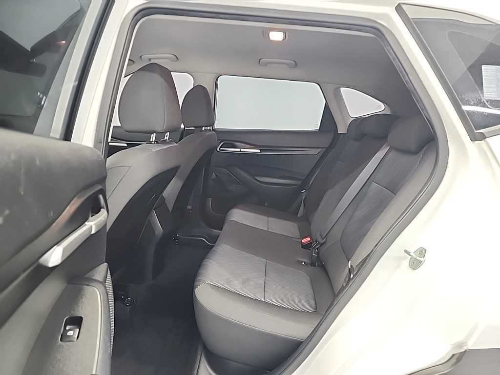 KIA Seltos - Vista 12