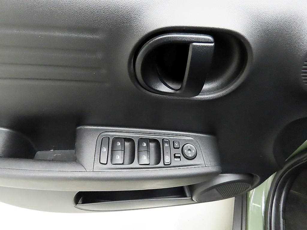 HYUNDAI Casper - Vista 11