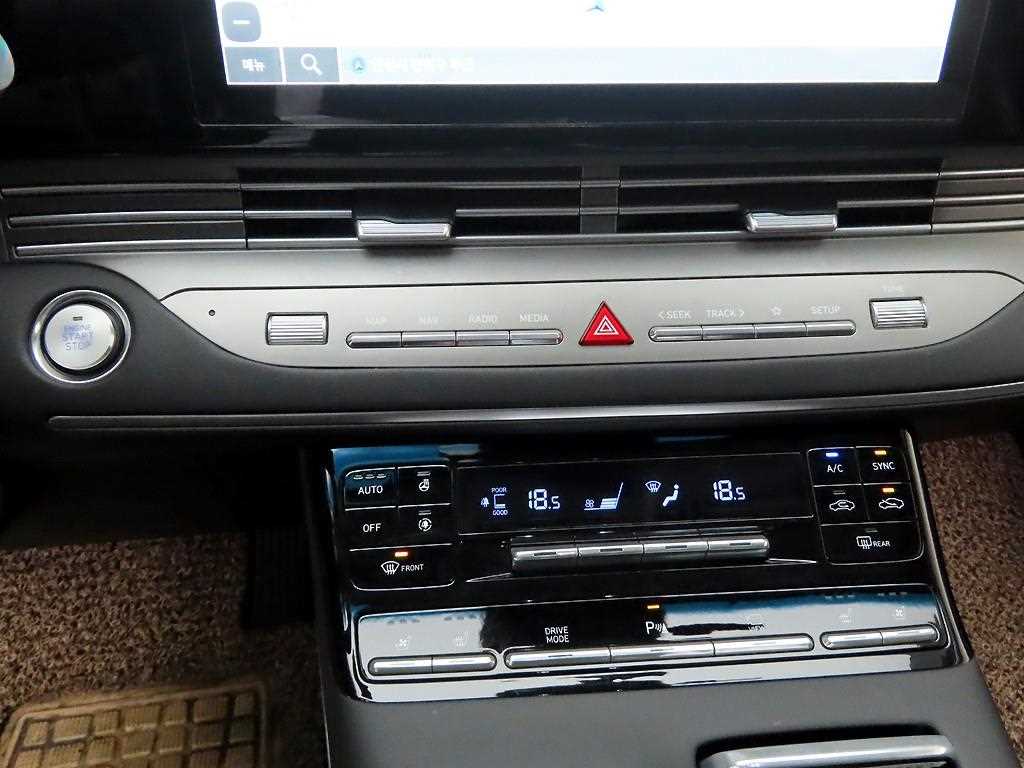HYUNDAI Grandeur - Vista 10