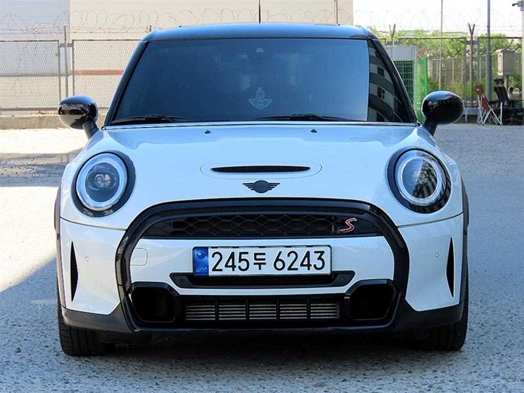 Mini Cooper 2024 Blanco - Importación desde Corea - HF Imports Iquique - Foto 1