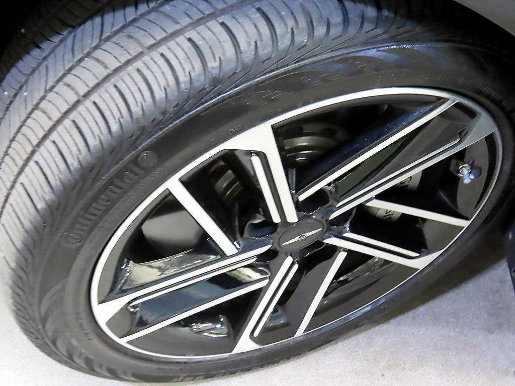 Genesis G80 2025 Negro - Importación desde Corea - HF Imports Iquique - Foto 20