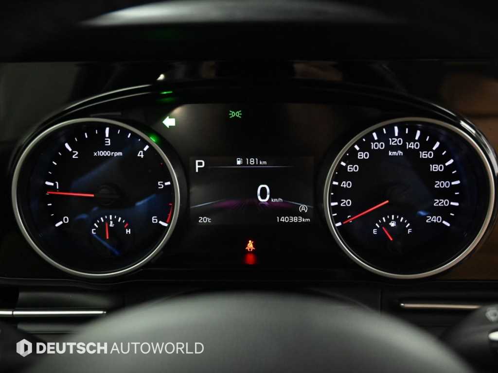 KIA Carnival - Vista 8