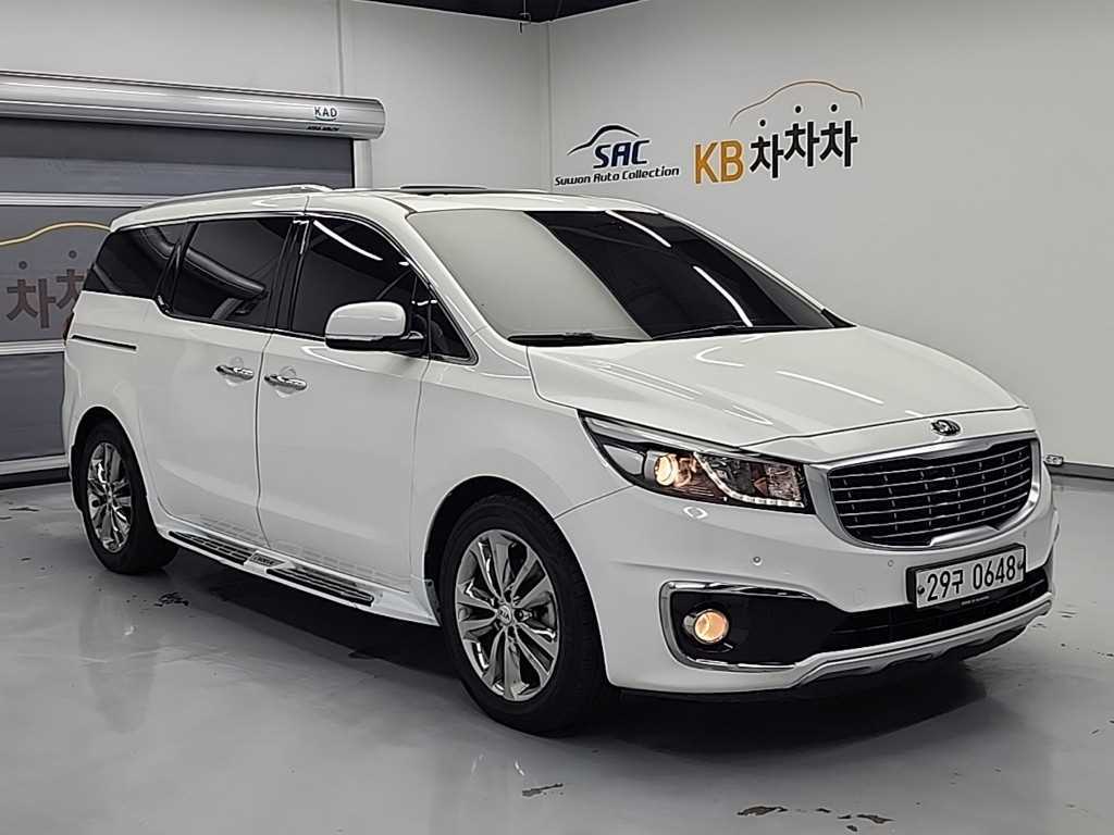 KIA Carnival - Vista 4