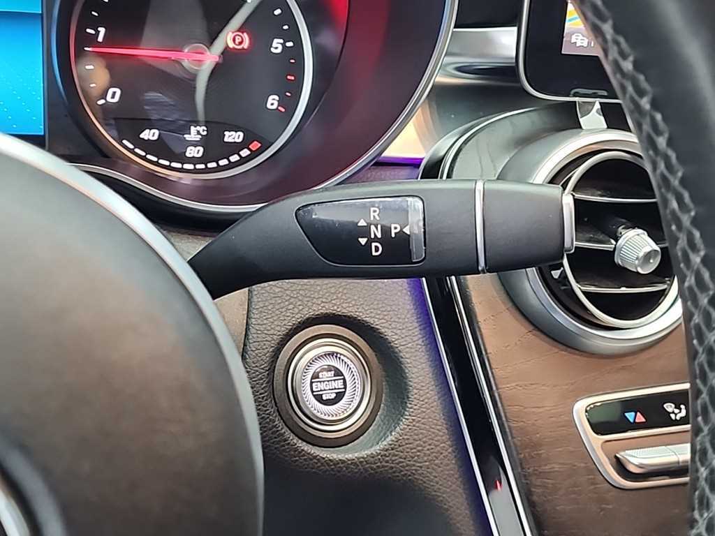 Mercedes Benz C Class - Vista 8