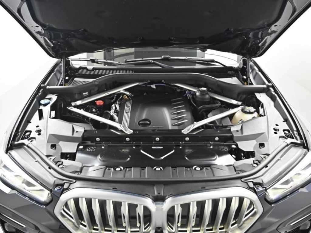 BMW X6 - Vista 6