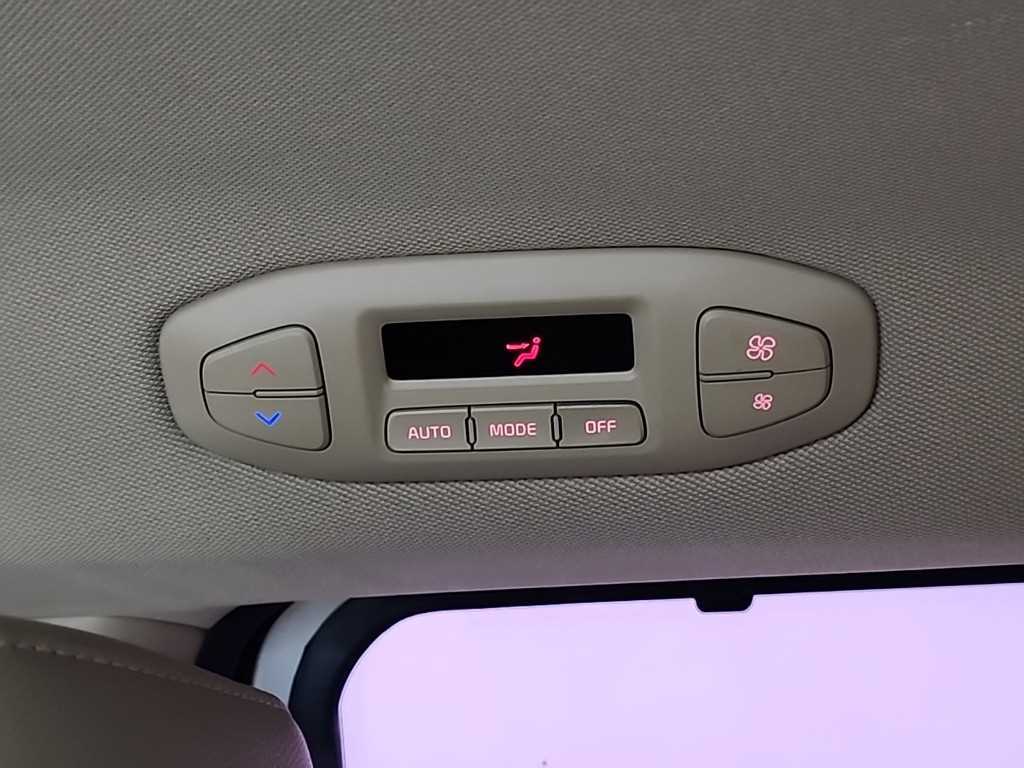 KIA Carnival 2017 Blanco - Importación desde Corea - HF Imports Iquique - Foto 13
