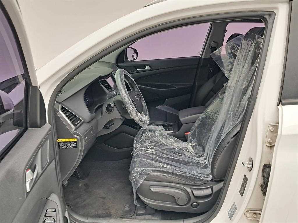 HYUNDAI Tucson - Vista 11