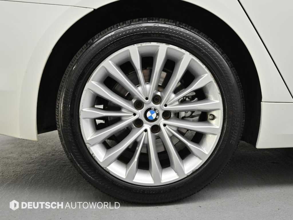 BMW 5 Series - Vista 5