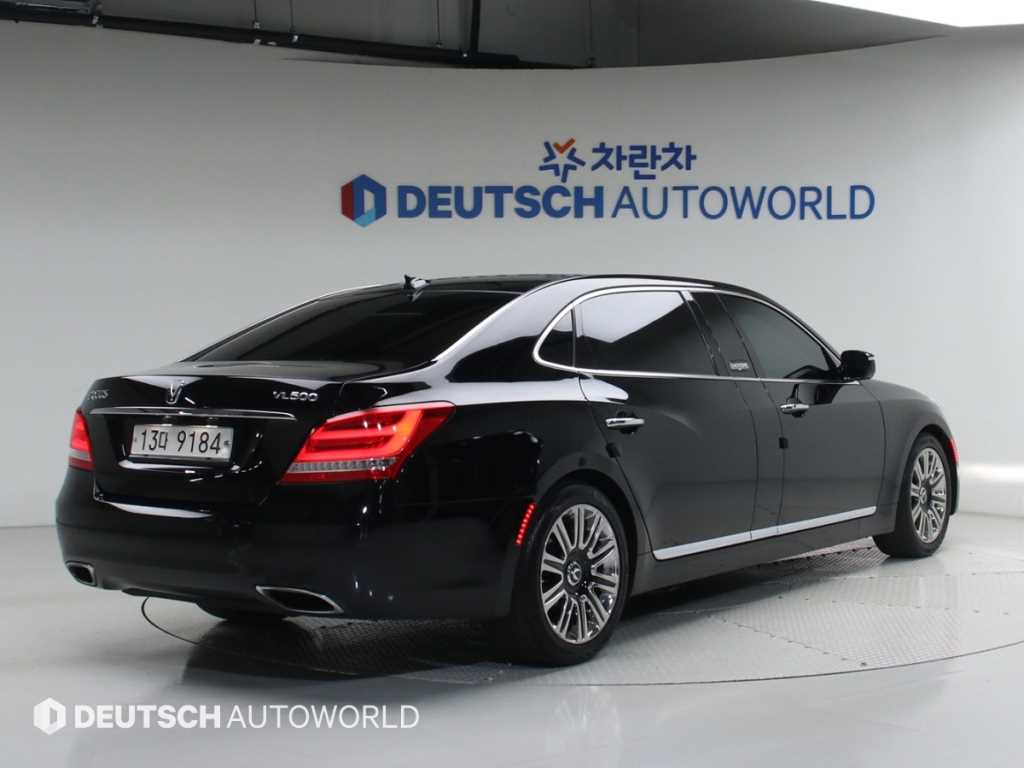 HYUNDAI Equus - Vista 3