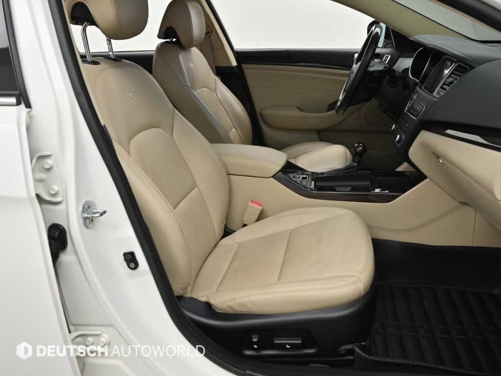 KIA K7 - Vista 12