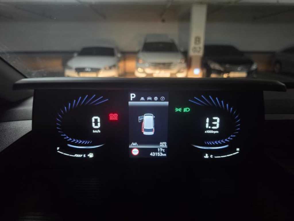 HYUNDAI Staria - Vista 8