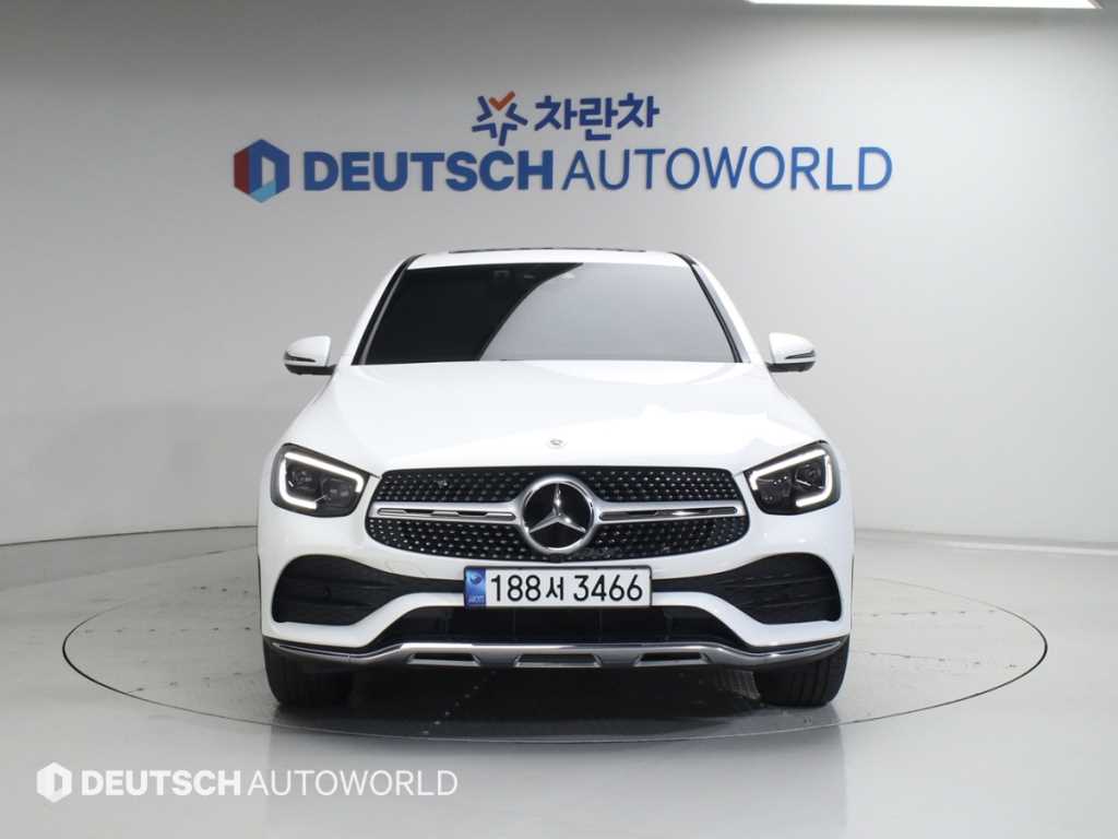 Mercedes Benz GLC Class - Vista 3