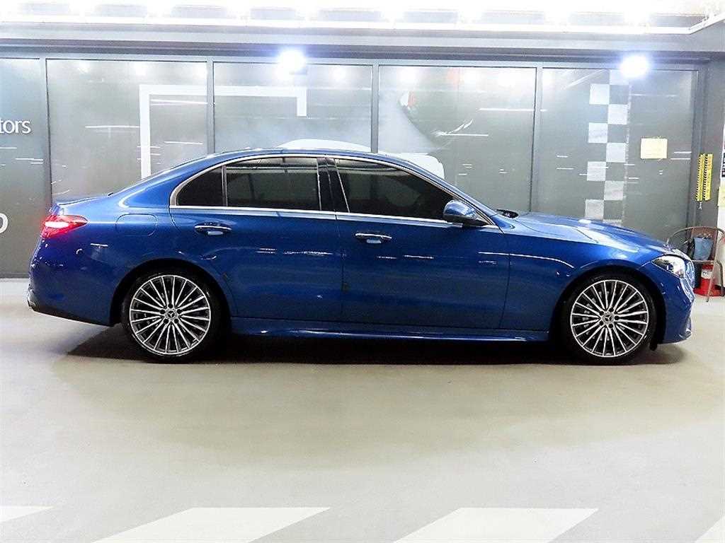 Mercedes Benz C Class - Vista 3