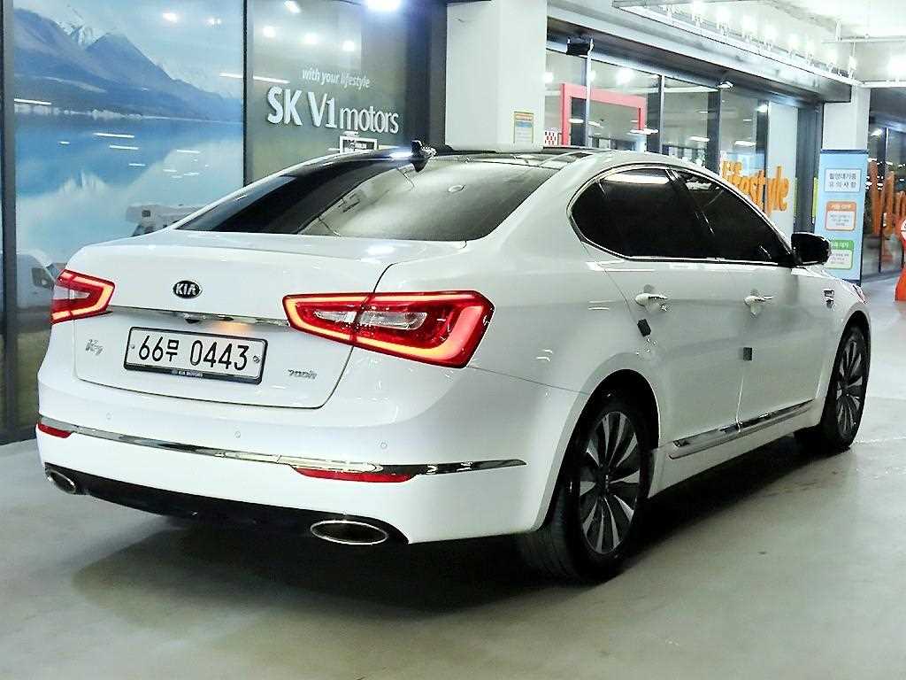 KIA K7 - Vista 4