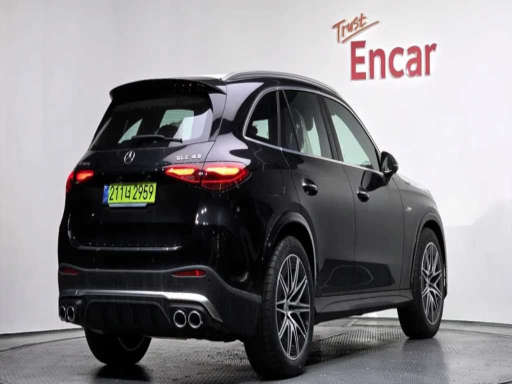 Mercedes Benz GLC Class - Vista 2