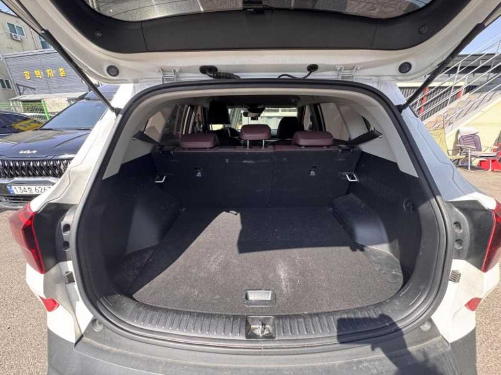 KIA Seltos - Vista 3