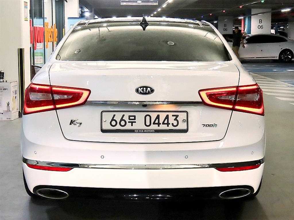 KIA K7 - Vista 5