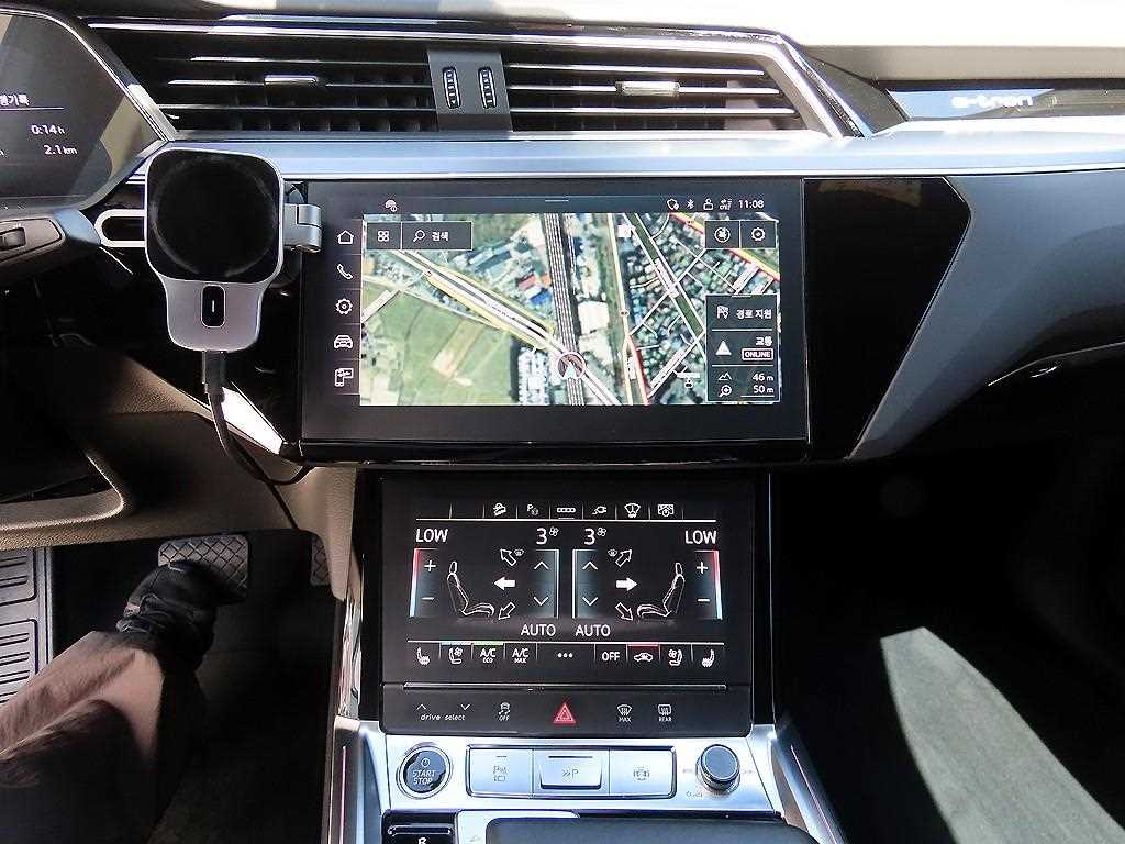 Audi e-Tron - Vista 12